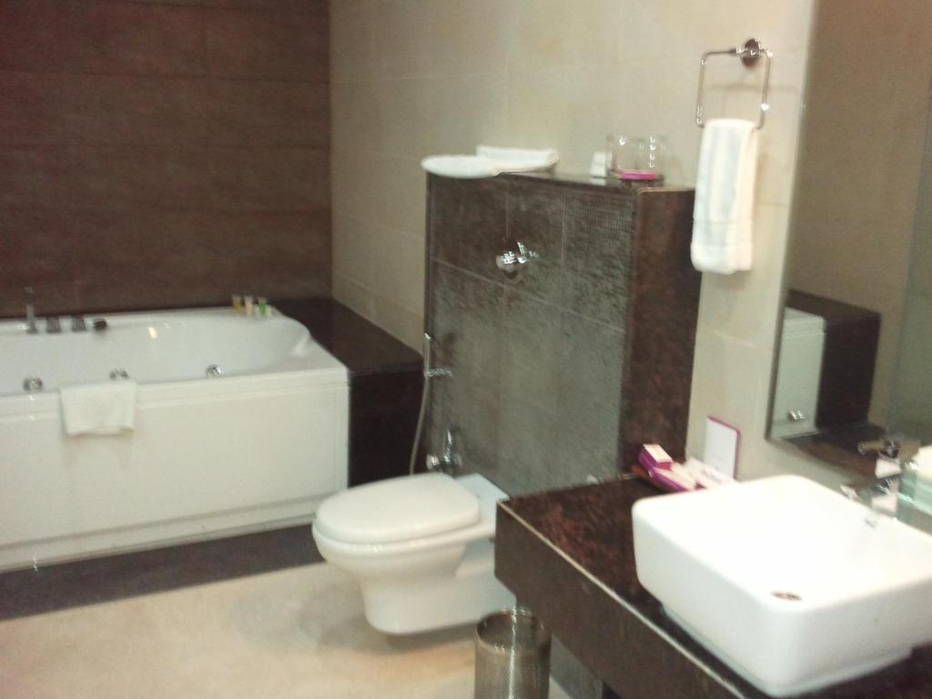 Royal Orchid Central, Shimoga Room photo